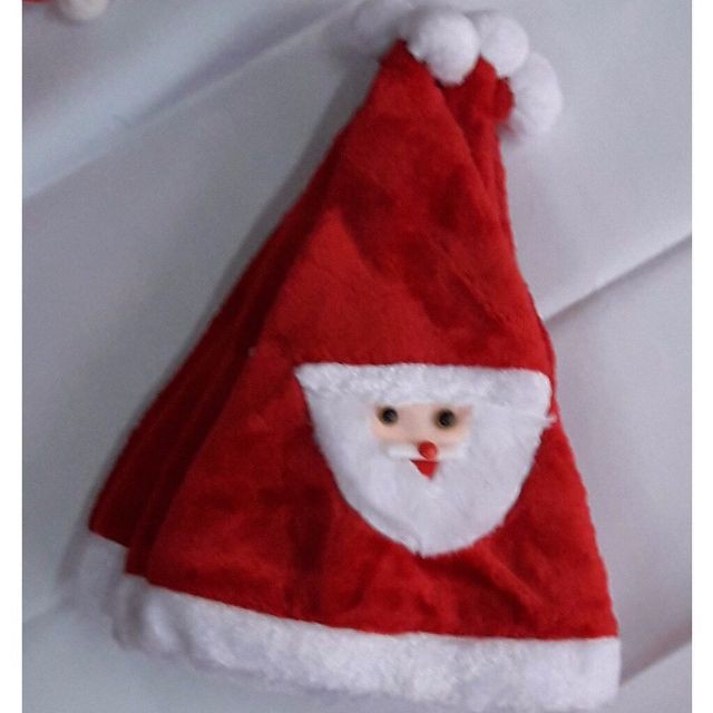 Mũ Nhung có hình Ông già Noel