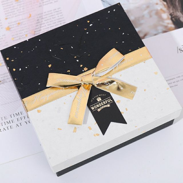 HỘP QUÀ TẶNG SANG TRỌNG