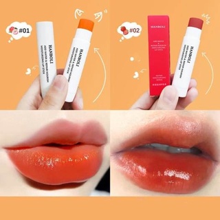 Son dưỡng môi có màu tự nhiên giúp mềm mịn môi