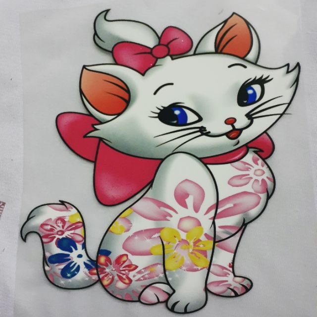 Nàng mèo nơ hồng