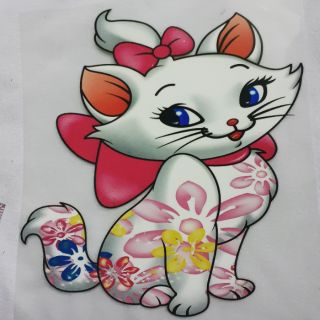 Nàng mèo nơ hồng