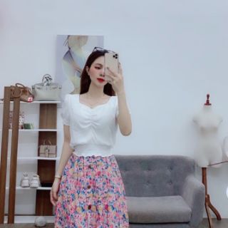 Set áo bo chun và chân váy hoa