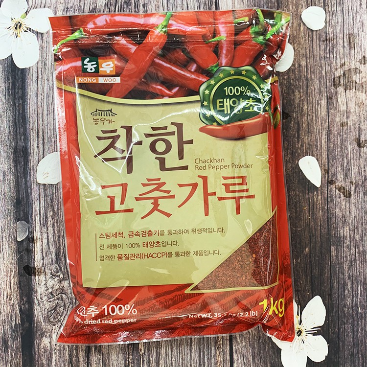 Bột Ớt Nongwoo Hàn Quốc Dùng Muối Kim Chi, Làm Mì Cay,... Gói 1kg 2 loại Cánh Và Mịn