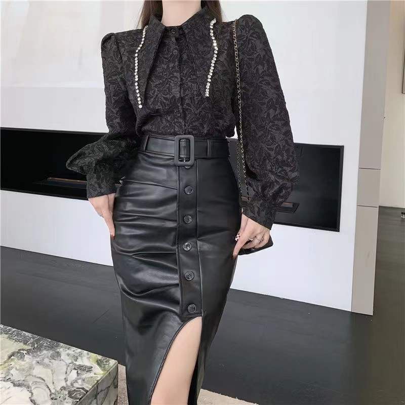 Áo sơ mi cỡ lớn tay dài họa tiết màu tối đính kim cương phong cách Hàn Quốc cho nữ
