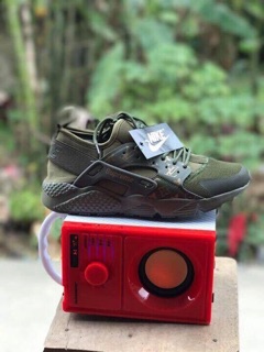 Hurache x Superme