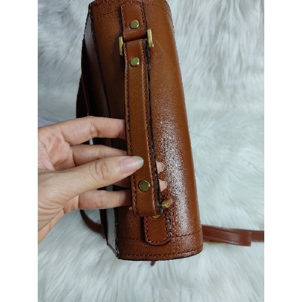 Túi đeo chéo da thật