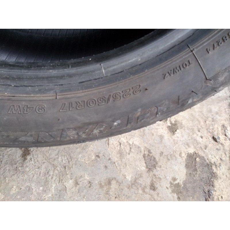 lốp.225/50r17