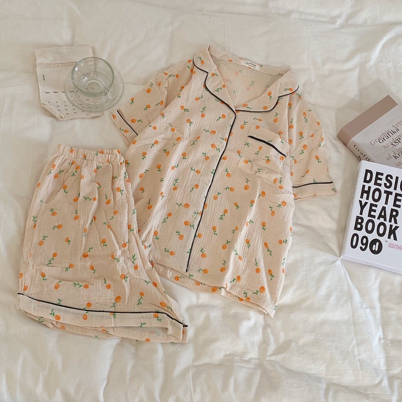 Bộ đồ ngủ pijama nữ ngắn tay chất xô đũi in hình dễ thương - The Sweater Weather | BigBuy360 - bigbuy360.vn