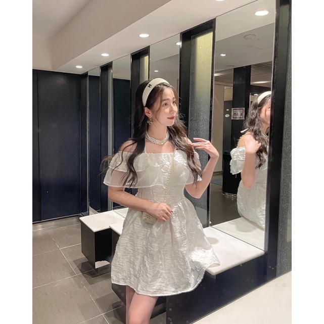 Váy ren hoa bèo tầng