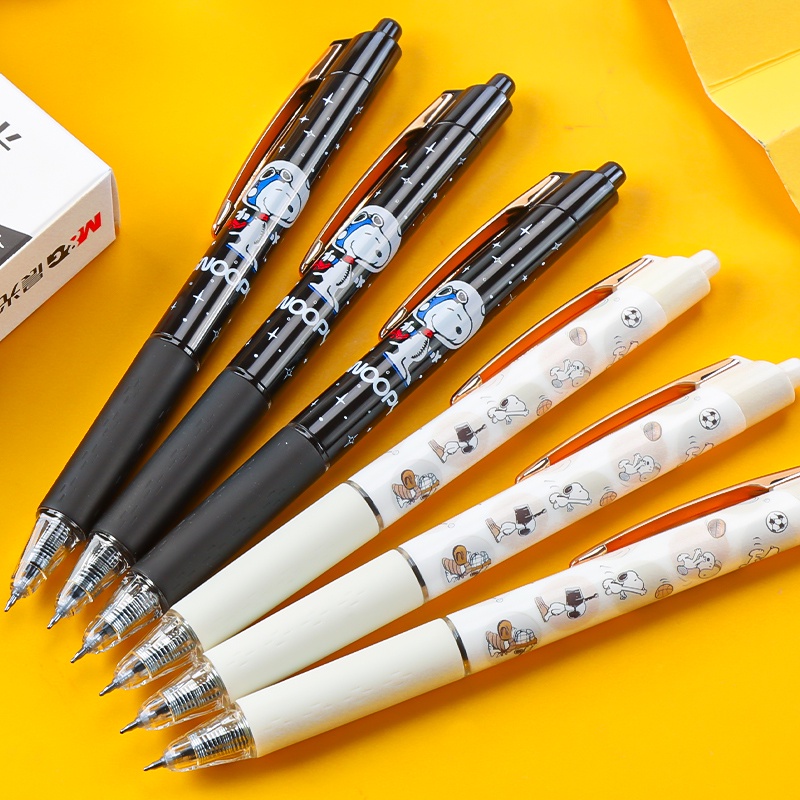 Bút Mực Gel Ngòi 0.5mm In Họa Tiết Hoạt Hình Snoopy Dễ Thương