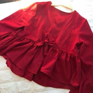 Sale áo bánh bèo nơ đỏ 🎀