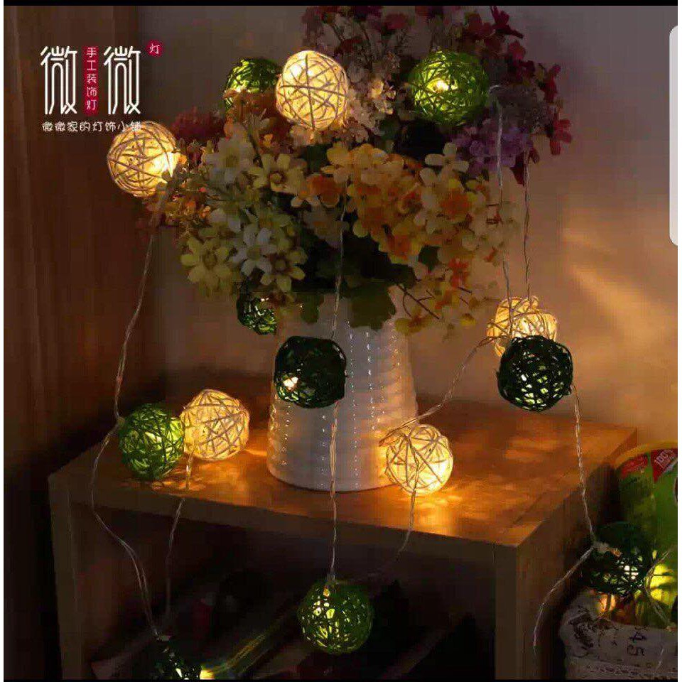 ĐÈN NHÁY QUẢ CẦU MÂY 7 MÀU