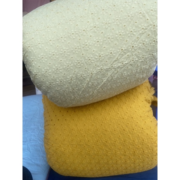 Vải mai tròn thêu