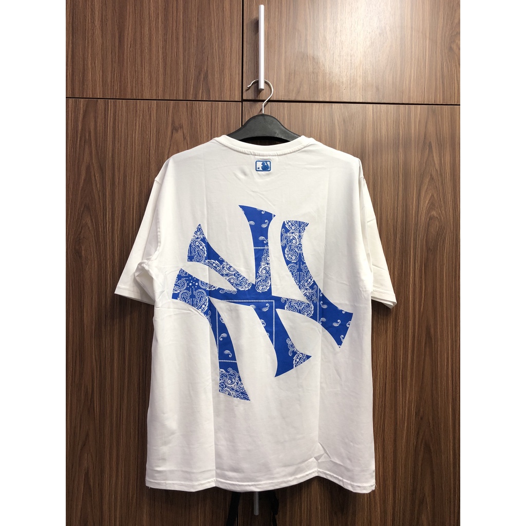 Áo thun cổ tròn ngắn tay MLB Paisley Megalogo Short Sleeve T-shirt New York Yankees