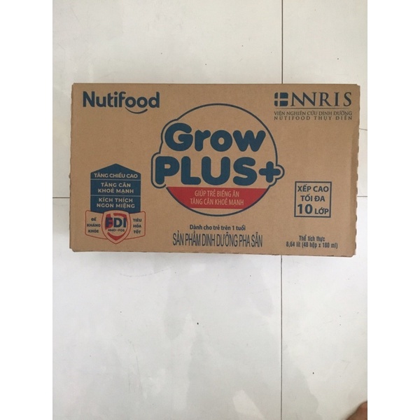 Sữa bột pha sẵn Grow Plus + xanh 180ml Nutifood - Date mới
