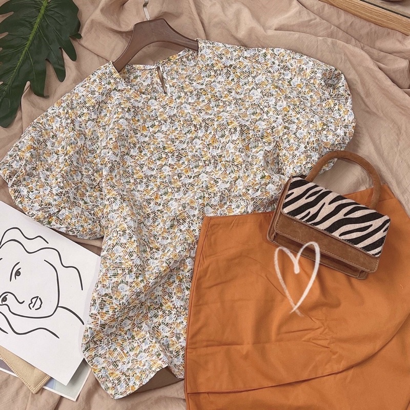 Set áo hoa tay bồng, chân váy cam