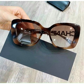 Kính thời trang nữ CN đá màu nâu tây- Kính mát sang chảnh, quyến rũ