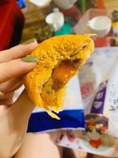 1 CÁI BÁNH 3Q TRỨNG MUỐI