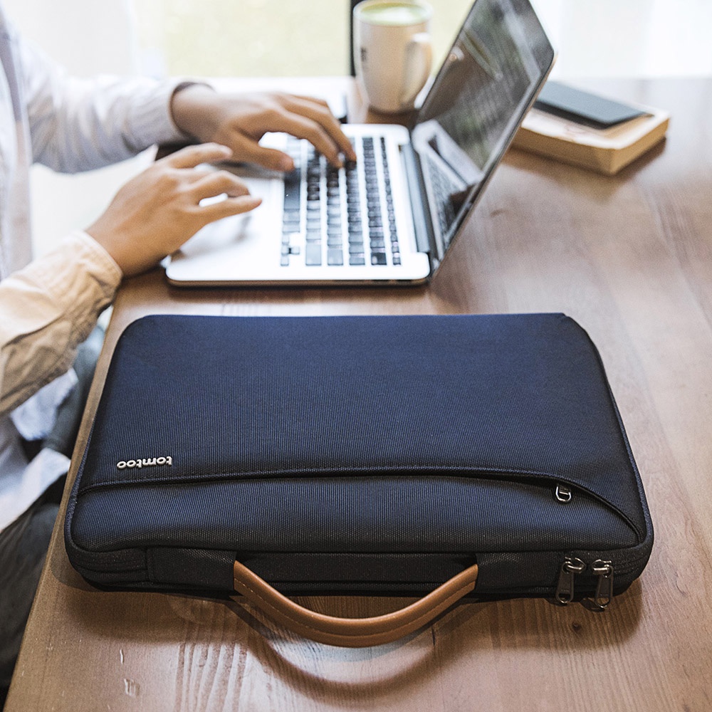 Túi Xách Laptop, Túi Đựng Laptop/Macbook 13 inch, 14 inch, 15 inch, 15.6 inch - TOMTOC SPILL - RESISTANT A22