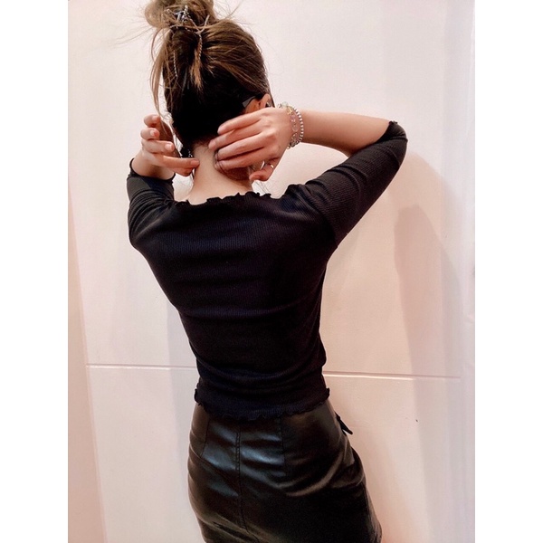 Áo form ôm xoăn lai tay lỡ in LOVE vnxk