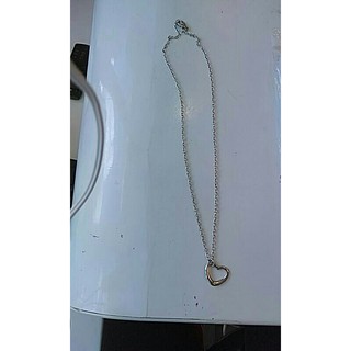 Vòng cổ hình Trái tim màu bạc necklace