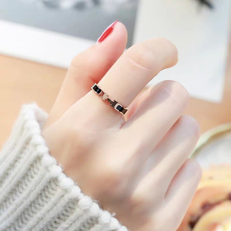 Nhẫn Thép Titan Hình Chữ H Thời Trang | Nhẫn Thép Không Gỉ Khắc Chữ Màu Vàng Hồng Dễ Phối Đồ