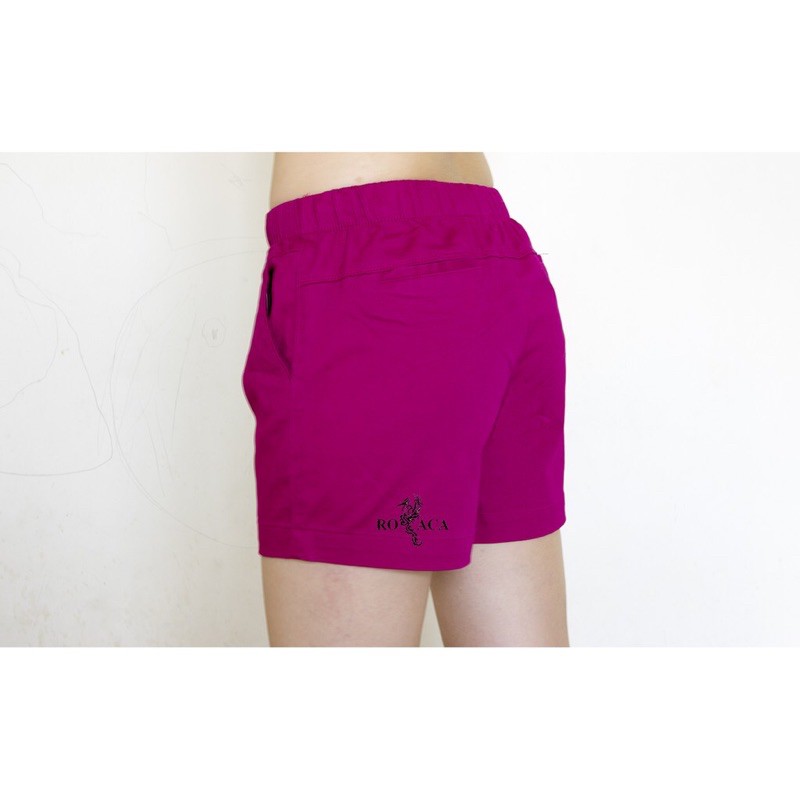 Kaki Thun Màu Hồng Sen co giãn ngang nên hơi đặc biệt với những mẫu vải co giãn thông thường (vải bị lỗi loang màu)