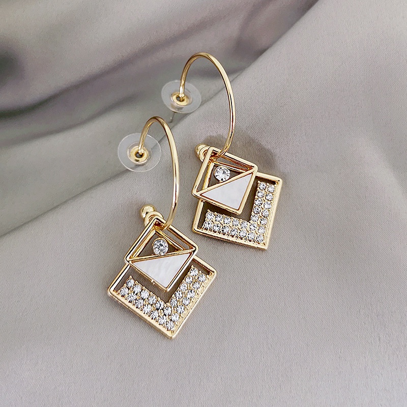 Khuyên Tai Đính Đá Cao Cấp Phong Cách Thời Trang Hàn Quốc