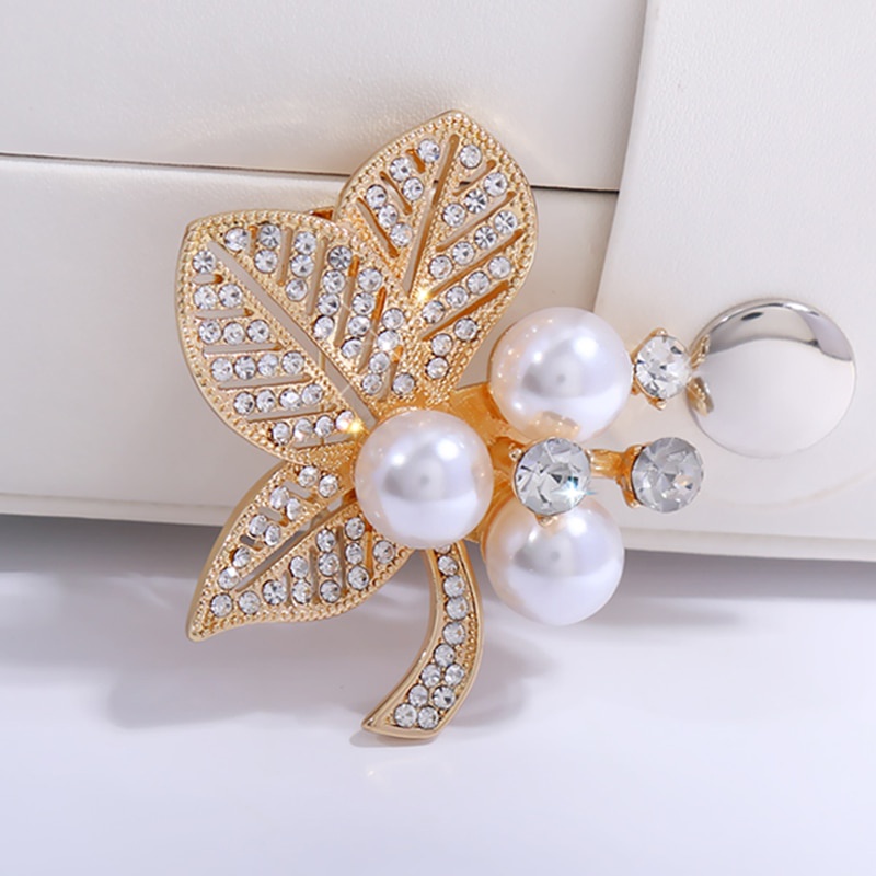Ghim Cài Áo Hình Bông Hoa Đính Ngọc Trai Nhân Tạo Thời Trang