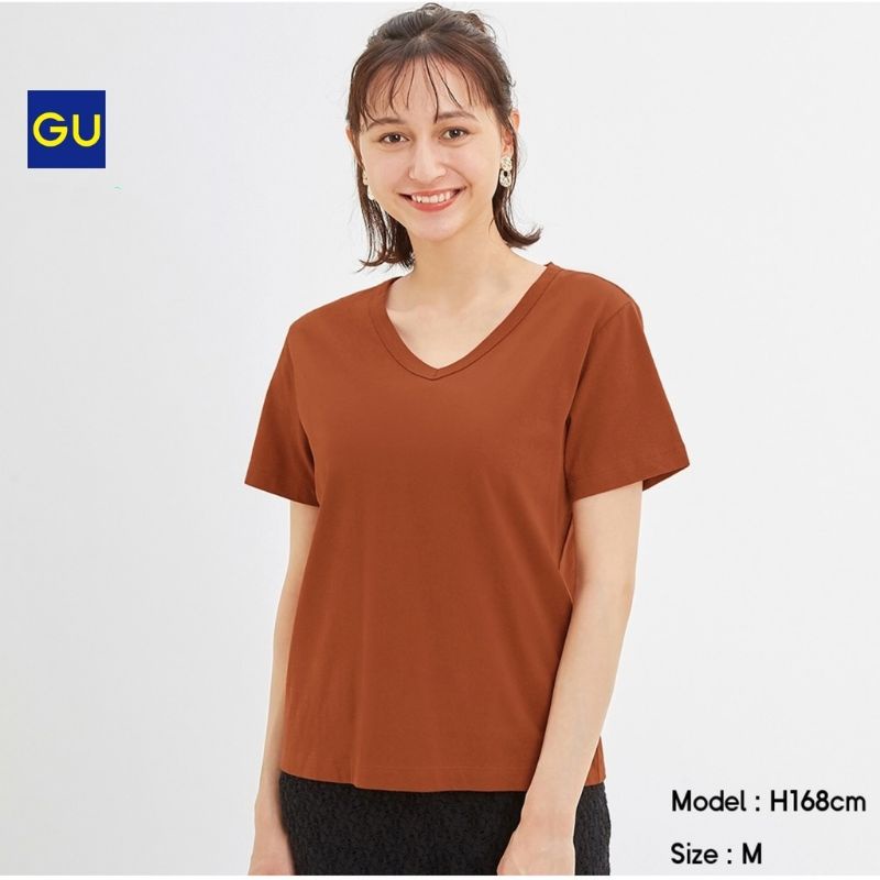 Áo phông nữ cộc tay cổ tim thời trang, thanh lịch của GU - Nhật