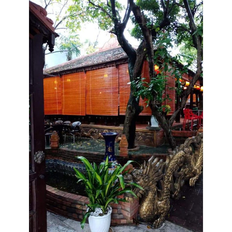 Mành tre đỏ giá rẻ che nắng che mưa