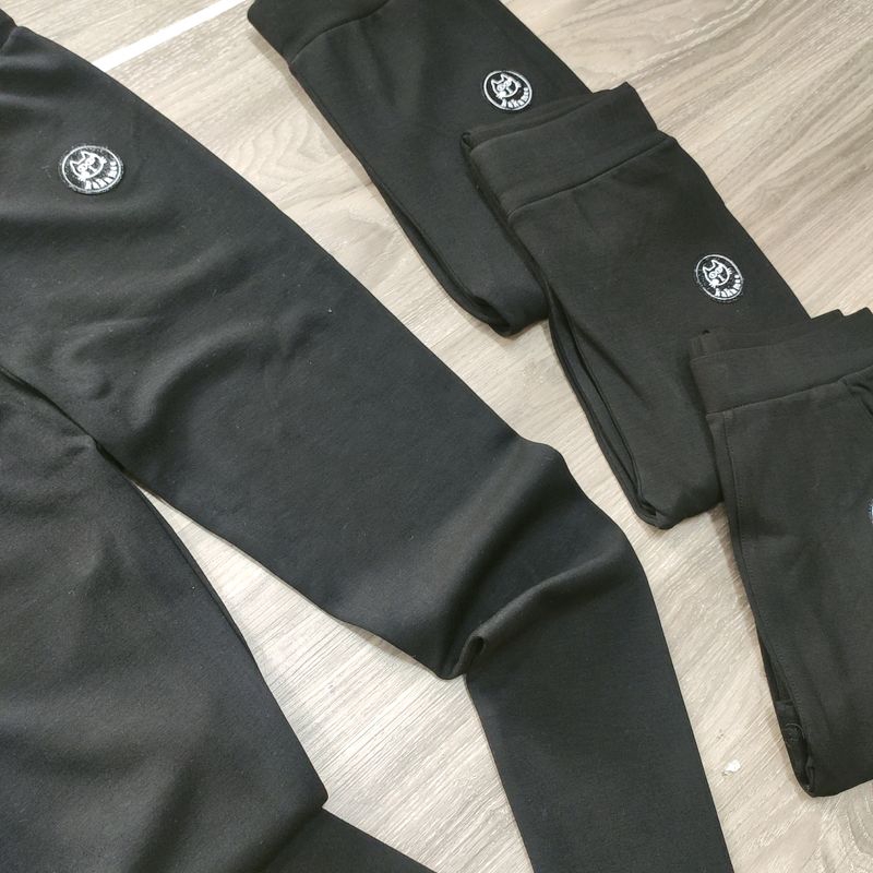 quần legging nữ thêu logo mèo