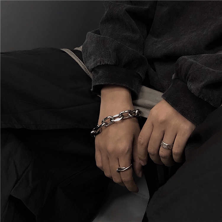 Vòng đeo tay kiểu dáng Hiphop phong cách Hàn Quốc dành cho nam/ nữ