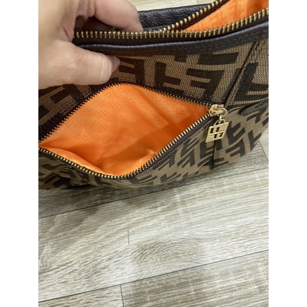 Túi si vải bố dáng Fendi