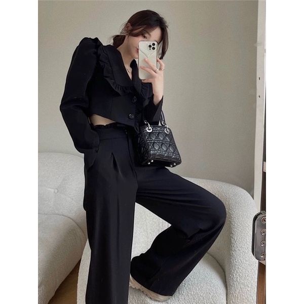 Set áo cổ bèo to và quần vải suông viền cá tính Aimee closet