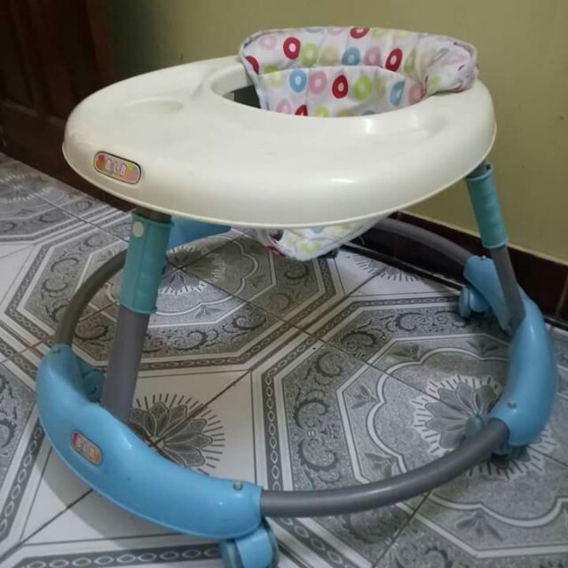 Xe tròn tập đi cho bé, chắc chắn