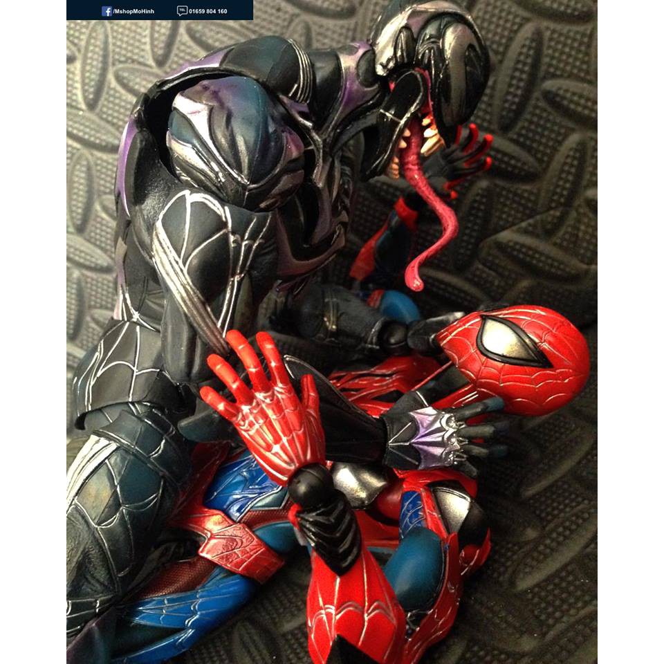 Mô hình Venom đen Play Arts Kai Trung Quốc - cao khoang 26cm.
