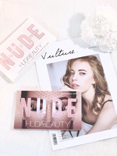 Bảng phấn mắt Huda New Nude