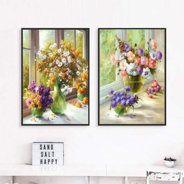 Bộ 2 tranh bình Hoa 50x70 kèm khung viền và phụ kiện treo tranh