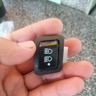 Công Tắc Tắt Mở Đèn Xe Máy Honda đời mới wave vison loại 1