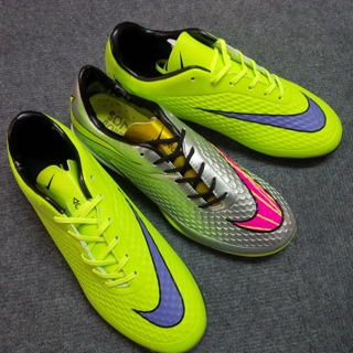 Giày bóng đá  Hypervenom