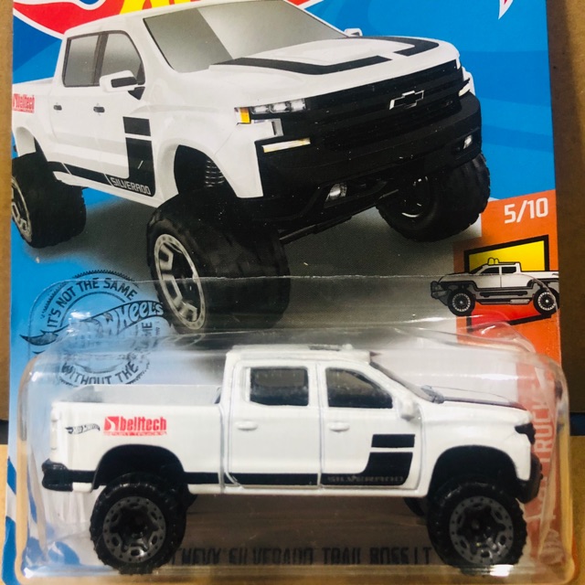Hotwheels Xe mô hình Chevy Silverado