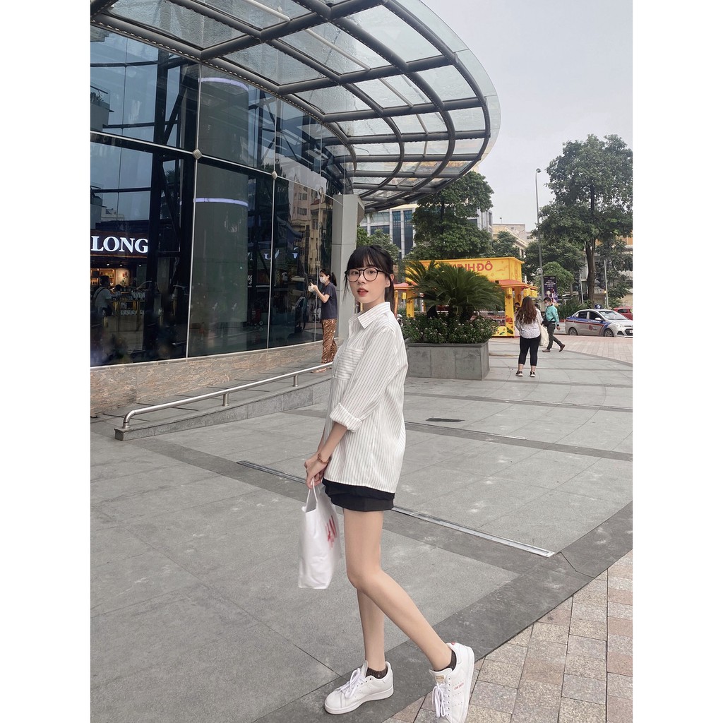 Áo sơ mi nữ dài tay có túi ngực họa tiết kẻ ngang