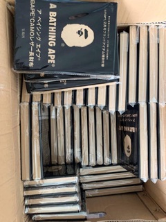 Ví Bape cho cả nam và nữ