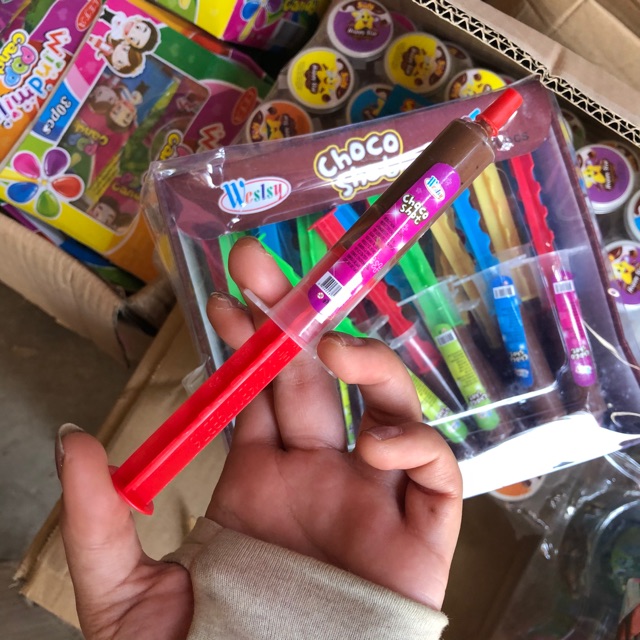 Hộp 30 chiếc kẹo siro socola hình xi lanh cực ngon