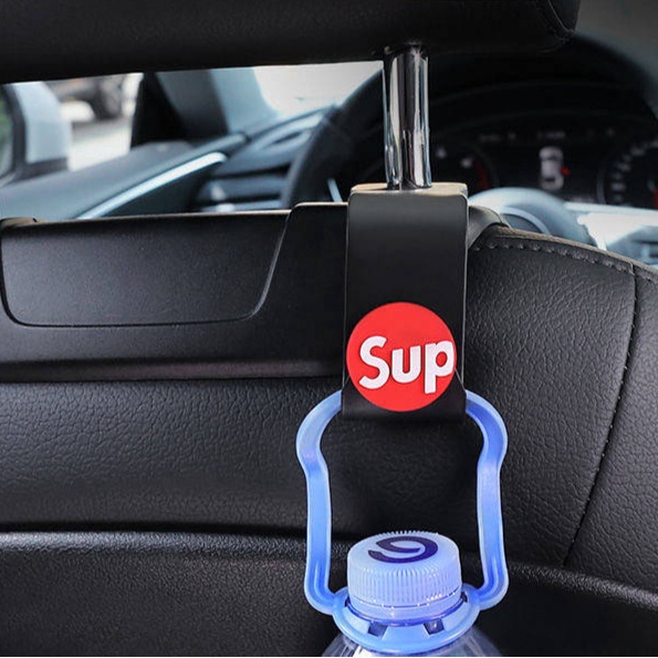 Móc treo đồ dùng họa tiết hoạt hình 3D sáng tạo thời trang cho xe hơi