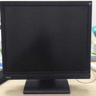 Màn hình 17 inh lcd