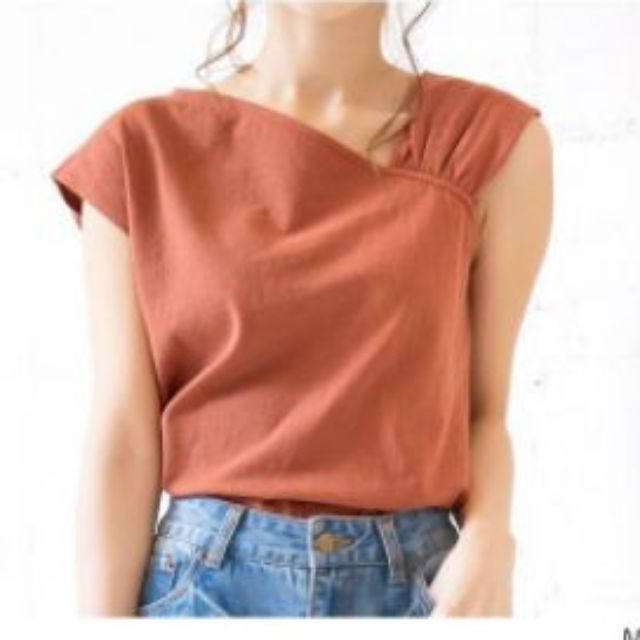 Áo lệch vai | BigBuy360 - bigbuy360.vn