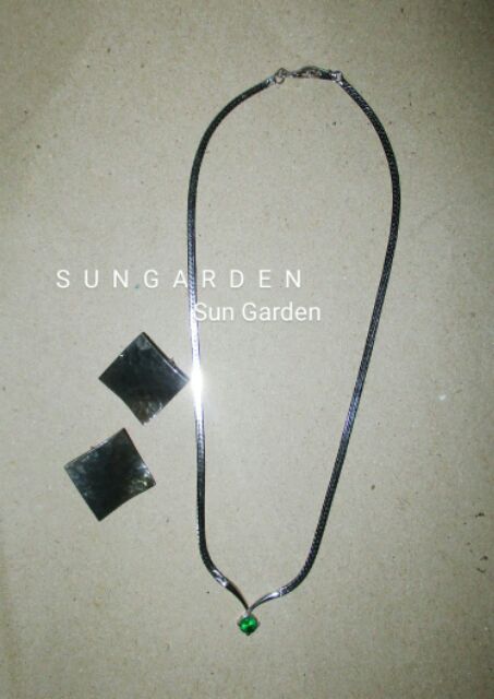 1252. Sét bộ hoa tai và dây chuyền xanh lục bảo sang trọng_Hàng si tuyển