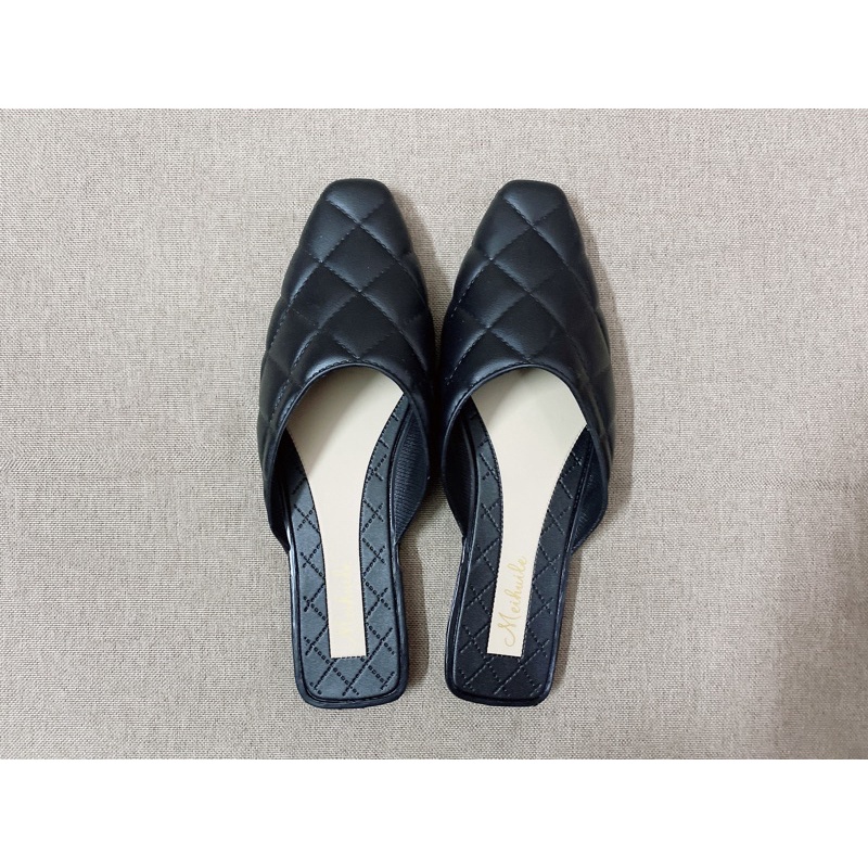 Sục đen size 38